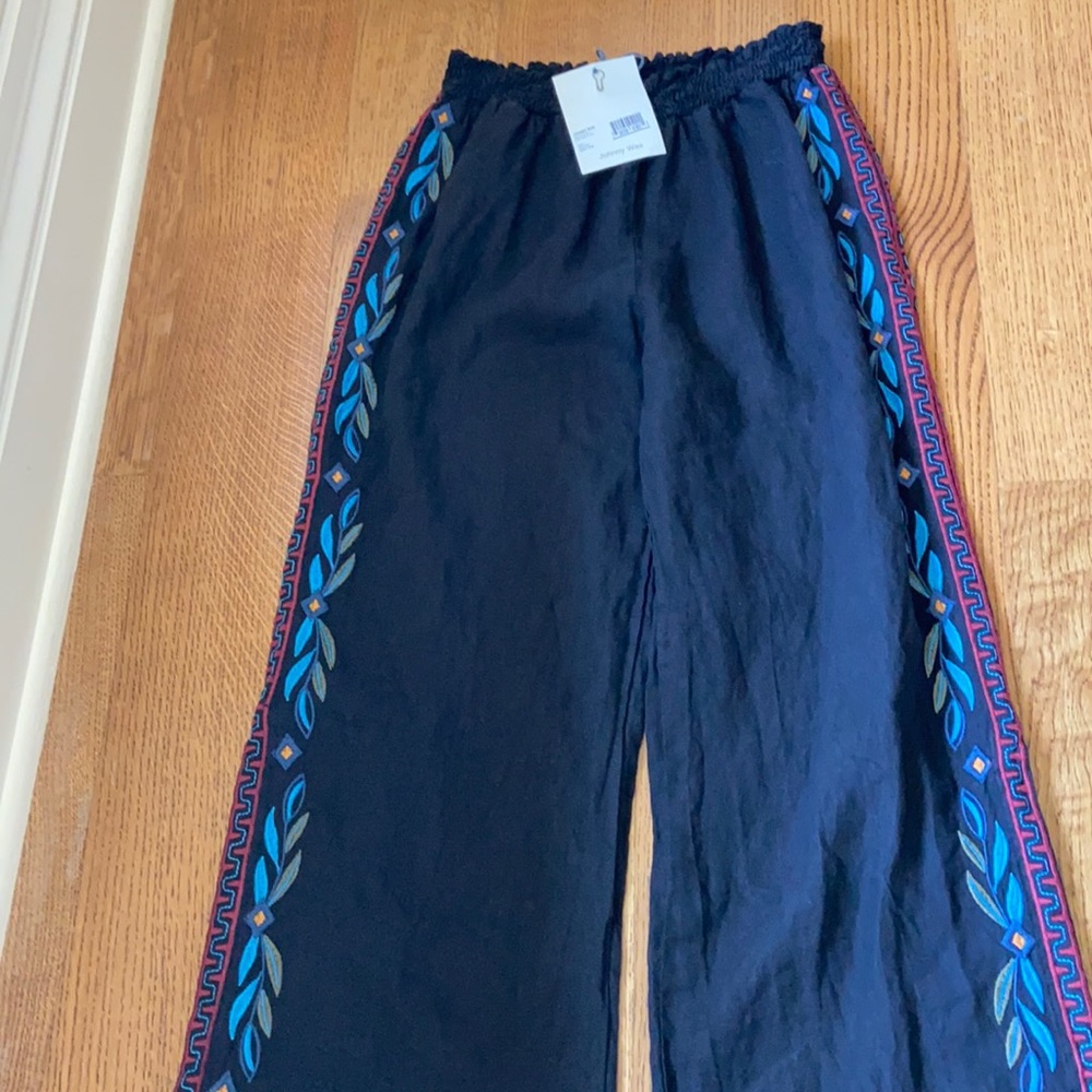 Size LARGE Unique Johnny Was Black Linen Pants Side Split